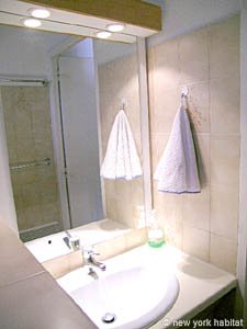 S&uuml;dfrankreich 2 Zimmer ferienwohnung - badezimmer 1 (PR-778) photo 1 von 8