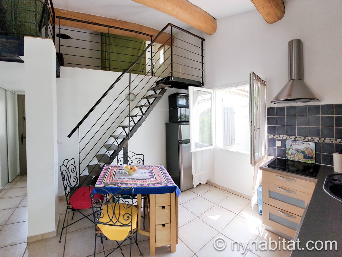Sud de la France Eguilles, Provence - Studio T1 appartement location vacances - Appartement référence PR-780