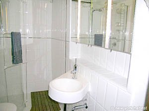 South France - Alpilles - 1 Bedroom - Maison de Village accommodation - bathroom (PR-790) photo 1 of 5