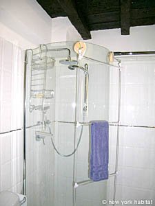 South France - Alpilles - 1 Bedroom - Maison de Village accommodation - bathroom (PR-790) photo 3 of 5