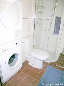 South France - Alpilles - 1 Bedroom - Maison de Village accommodation - bathroom (PR-790) photo 4 of 5