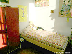 Sud de la France - Aix en Provence - Marseille - T3 appartements location vacances - chambre 2 (PR-791) photo 2 de 5