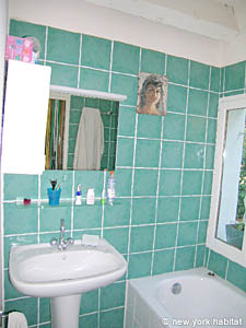 Sud de la France - Aix en Provence - Marseille - T3 appartements location vacances - salle d'eau 1 (PR-791) photo 1 de 2