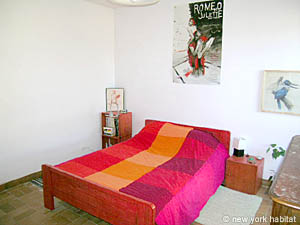 South France - French Riviera - 3 Bedroom - Villa accommodation - bedroom 1 (PR-804) photo 1 of 4