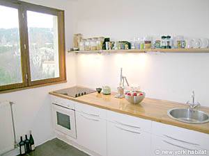 South France - Aix en Provence - Marseilles - 1 Bedroom accommodation - kitchen (PR-807) photo 2 of 10