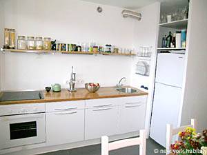 South France - Aix en Provence - Marseilles - 1 Bedroom accommodation - kitchen (PR-807) photo 4 of 10