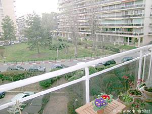 South France - Aix en Provence - Marseilles - 1 Bedroom accommodation - living room (PR-807) photo 8 of 8