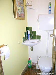 South France - Aix en Provence - Marseilles - 4 Bedroom - Maison de Village accommodation - bathroom 2 (PR-809) photo 1 of 1