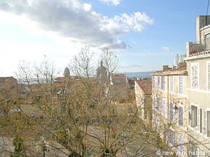 South France - Aix en Provence - Marseilles - 4 Bedroom - Maison de Village accommodation - living room (PR-809) photo 12 of 13
