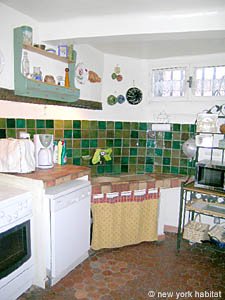 South France - Aix en Provence - Marseilles - 4 Bedroom - Maison de Village accommodation - kitchen (PR-809) photo 3 of 5