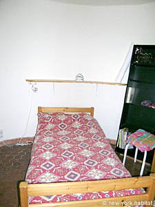 South France - Aix en Provence - Marseilles - 4 Bedroom - Maison de Village accommodation - bedroom 3 (PR-809) photo 3 of 11