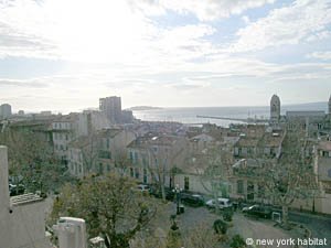 South France - Aix en Provence - Marseilles - 4 Bedroom - Maison de Village accommodation - bedroom 3 (PR-809) photo 10 of 11