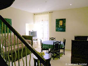 Sud della Francia - Alta Provenza - 2 Camere appartamento - soggiorno (PR-811) photo 5 di 5