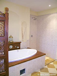 Sud della Francia - Alta Provenza - 2 Camere appartamento - bagno 1 (PR-811) photo 5 di 6
