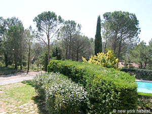 South France - Upper Var - 4 Bedroom - Villa accommodation - living room (PR-816) photo 3 of 18
