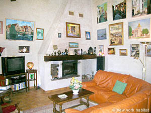 South France - Upper Var - 4 Bedroom - Villa accommodation - living room (PR-816) photo 14 of 18