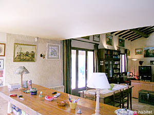 South France - Upper Var - 4 Bedroom - Villa accommodation - kitchen (PR-816) photo 5 of 5