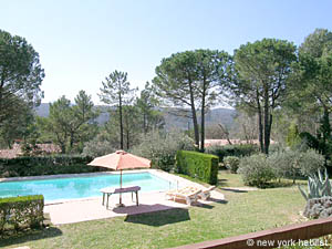 South France - Upper Var - 4 Bedroom - Villa accommodation - living room (PR-816) photo 5 of 18