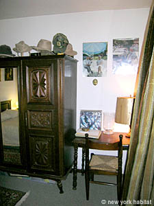South France - Upper Var - 4 Bedroom - Villa accommodation - bedroom 1 (PR-816) photo 5 of 7