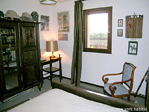 South France - Upper Var - 4 Bedroom - Villa accommodation - bedroom 1 (PR-816) photo 6 of 7