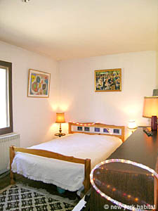 South France - Upper Var - 4 Bedroom - Villa accommodation - bedroom 2 (PR-816) photo 1 of 6