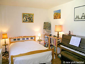 South France - Upper Var - 4 Bedroom - Villa accommodation - bedroom 2 (PR-816) photo 2 of 6
