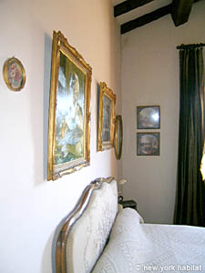 South France - Upper Var - 4 Bedroom - Villa accommodation - bedroom 3 (PR-816) photo 6 of 8