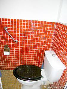 Sud de la France - Aix en Provence - Marseille - T5 - Mas appartements location vacances - salle d'eau 3 (PR-818) photo 1 de 1