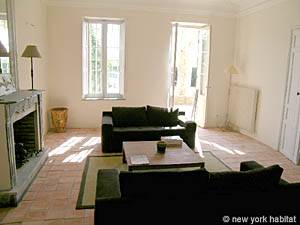 Sud de la France - Aix en Provence - Marseille - T5 - Mas appartements location vacances - s&eacute;jour (PR-818) photo 7 de 10