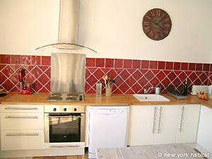 Sud de la France - Aix en Provence - Marseille - T5 - Mas appartements location vacances - cuisine (PR-818) photo 5 de 9