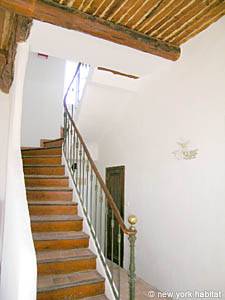Sud de la France - Aix en Provence - Marseille - T5 - Mas appartements location vacances - cuisine (PR-818) photo 8 de 9