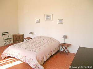 Sud de la France - Aix en Provence - Marseille - T5 - Mas appartements location vacances - chambre 2 (PR-818) photo 3 de 6