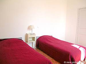 Sud de la France - Aix en Provence - Marseille - T5 - Mas appartements location vacances - chambre 3 (PR-818) photo 2 de 4
