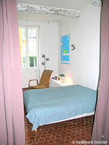 Sud de la France - C&ocirc;te d'Azur - T3 appartements location vacances - chambre 1 (PR-829) photo 1 de 6