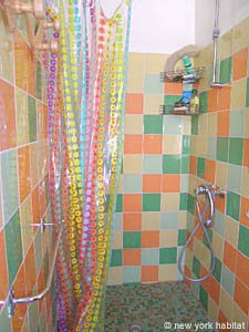 South France - Aix en Provence - Marseilles - 2 Bedroom accommodation - bathroom 1 (PR-834) photo 3 of 3