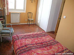 South France - Aix en Provence - Marseilles - 2 Bedroom accommodation - bedroom 1 (PR-834) photo 1 of 3