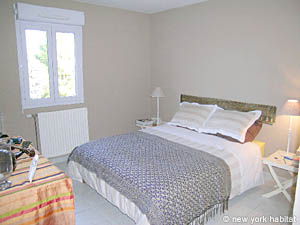 Sud de la France - Alpilles - T3 appartements location vacances - chambre 1 (PR-839) photo 1 de 5