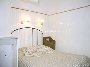Sud de la France - Aix en Provence - Marseille - T2 appartements location vacances - chambre (PR-841) photo 1 de 7