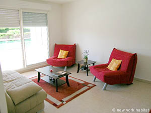 South France 1 Bedroom accommodation - Apartment reference PR-844