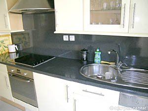 South France - French Riviera - 2 Bedroom accommodation - kitchen (PR-848) photo 4 of 6