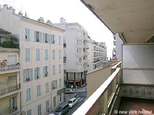 Sud de la France - C&ocirc;te d'Azur - T2 appartement location vacances - chambre (PR-850) photo 5 sur 6