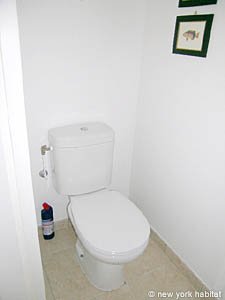 South France - French Riviera - 3 Bedroom accommodation - bathroom 5 (PR-851) photo 1 of 2