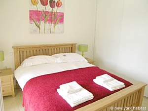 South France - French Riviera - 3 Bedroom accommodation - bedroom 1 (PR-851) photo 2 of 7