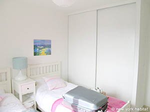 South France - French Riviera - 3 Bedroom accommodation - bedroom 2 (PR-851) photo 2 of 5
