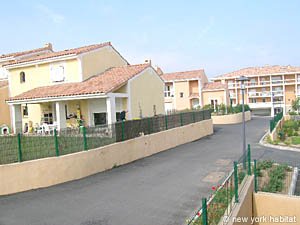 South France - French Riviera - 3 Bedroom accommodation - bedroom 3 (PR-851) photo 8 of 8