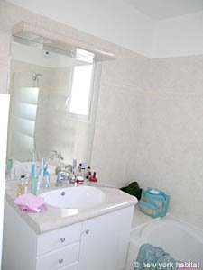 South France - French Riviera - 3 Bedroom accommodation - bathroom 3 (PR-851) photo 1 of 1