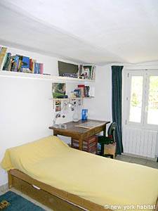 South France - Aix en Provence - Marseilles - 4 Bedroom - Villa accommodation - bedroom 2 (PR-854) photo 1 of 5