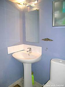 South France - Aix en Provence - Marseilles - 4 Bedroom - Villa accommodation - bathroom 2 (PR-854) photo 1 of 3