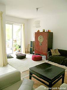 South France - Aix en Provence - Marseilles - 4 Bedroom - Villa accommodation - living room (PR-854) photo 14 of 23