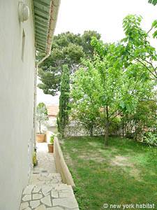 South France - Aix en Provence - Marseilles - 4 Bedroom - Villa accommodation - other (PR-854) photo 24 of 39